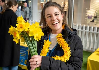 5 ways you can support cancer research this Daffodil Day