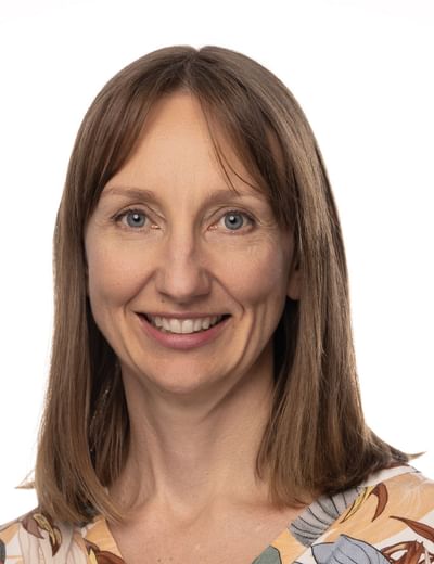 Jacqueline Roseleur Headshot